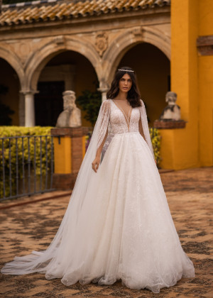 Beaded Ivory Lace Tulle Sexy Luxurious Wedding Dress Beaded Ivory Lace Tulle Sexy Luxurious Wedding Dress